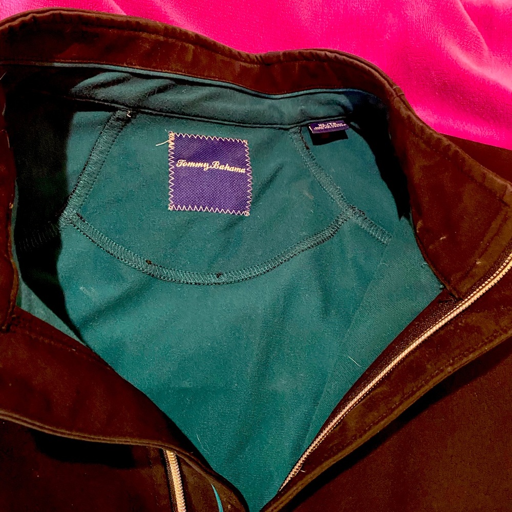 Men’s Tommy Bahama jacket.